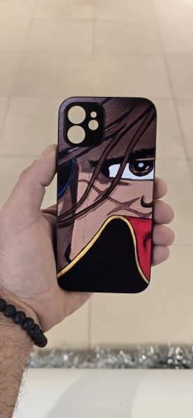 Coque Personnalisée en collaborations avec L'artiste Peintre DomCusto .